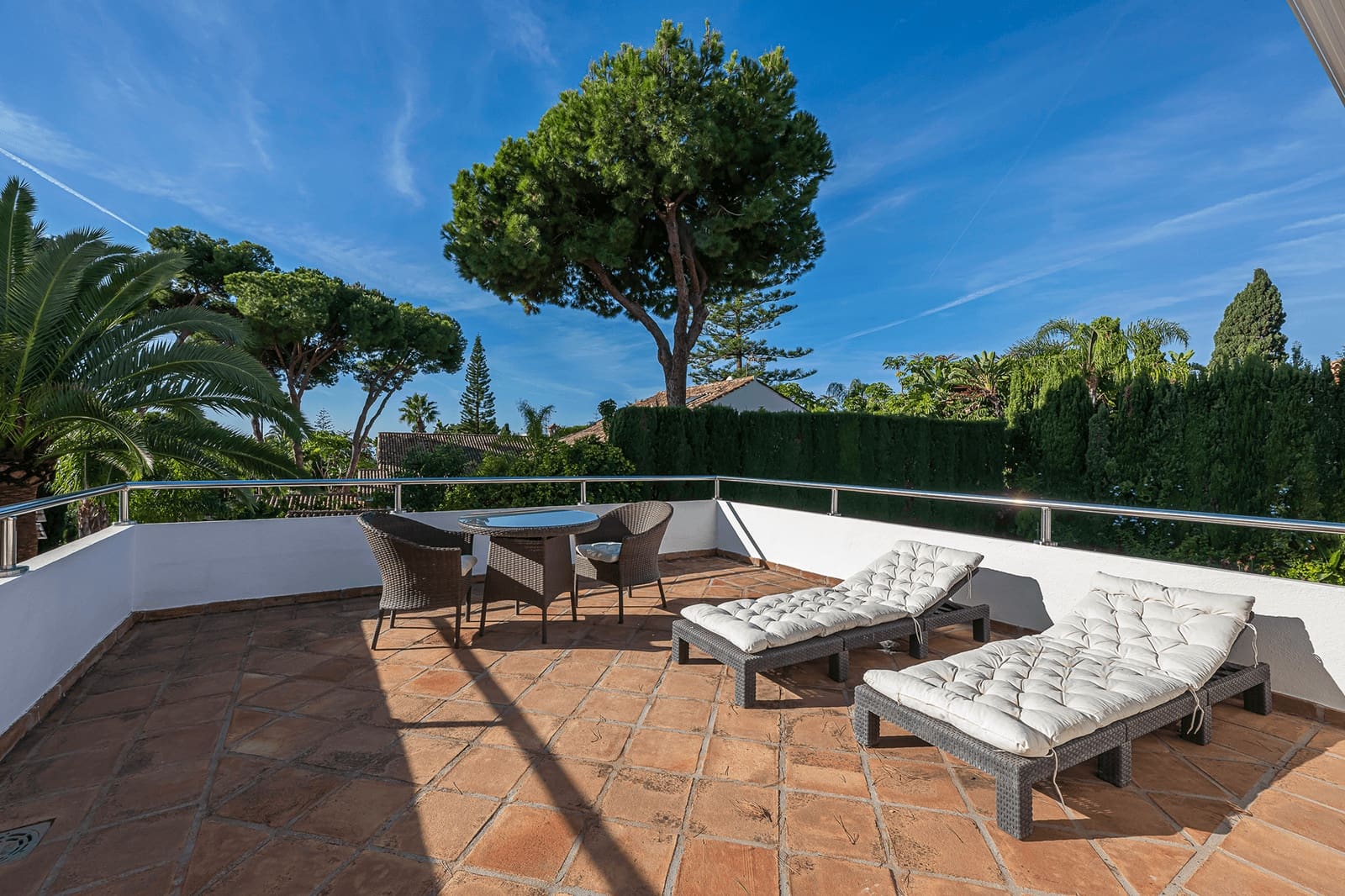 5 bedroom Villa for sale in Marbella with pool garage - € 5,500,000 (Ref: 9923200)