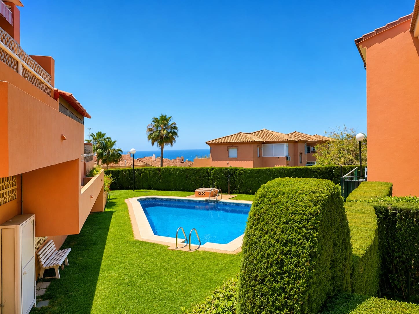 3 sypialnia Willa na sprzedaż w Rincon de la Victoria z basenem garażem - 499 000 € (Ref: 9923203)