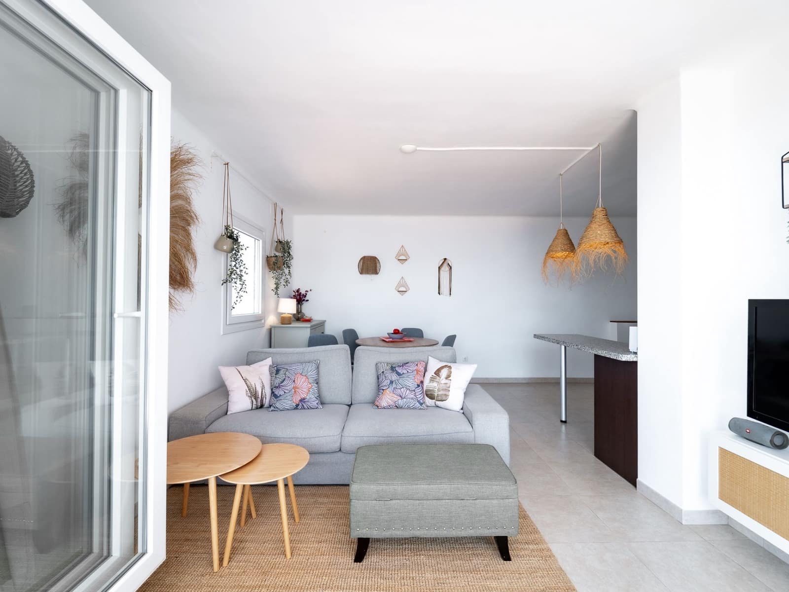 2 makuuhuone Asunto myytävänä paikassa Nerja mukana uima-altaan - 349 000 € (Ref: 9926745)