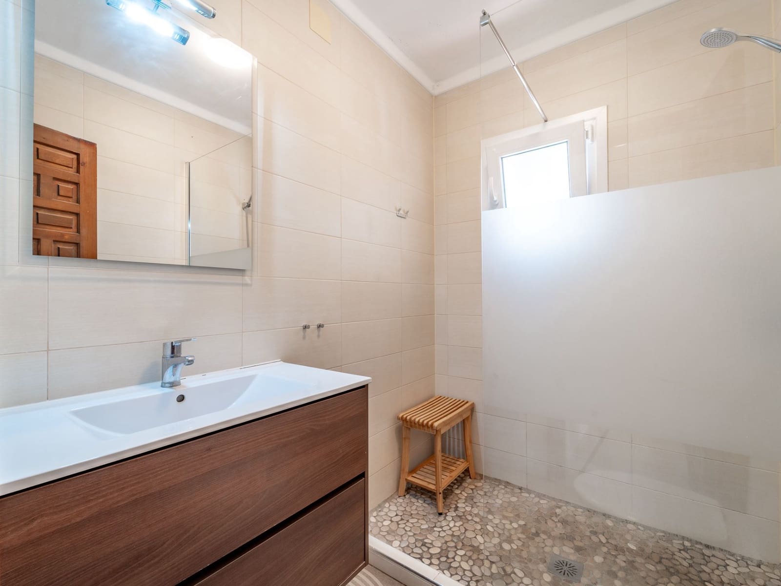 2 makuuhuone Asunto myytävänä paikassa Nerja mukana uima-altaan - 349 000 € (Ref: 9926745)