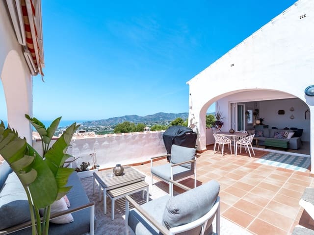 2 sovrum Lägenhet till salu i Nerja med pool - 399 000 € (Ref: 9926745)