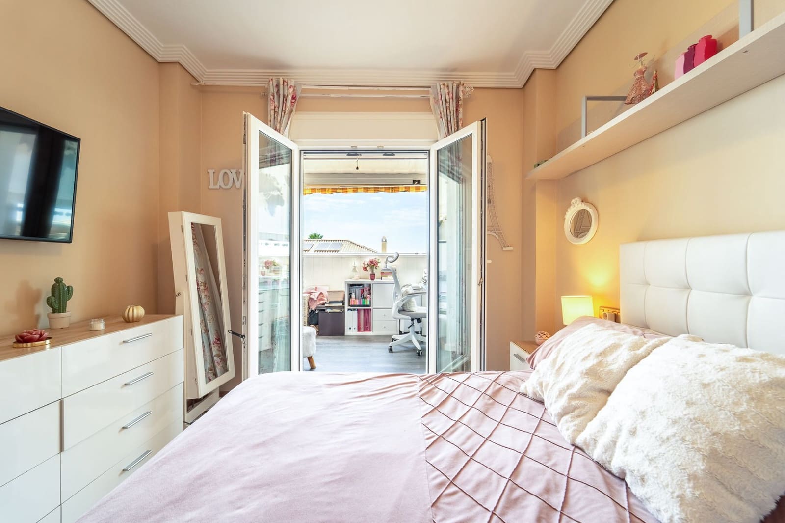4 bedroom Semi-detached Villa for sale in Malaga city - € 630,000 (Ref: 9928708)