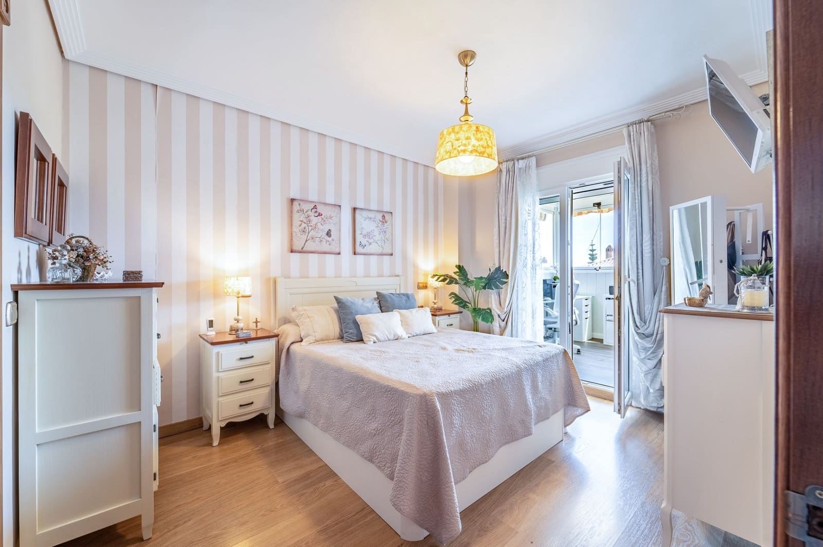 4 bedroom Semi-detached Villa for sale in Malaga city - € 630,000 (Ref: 9928708)