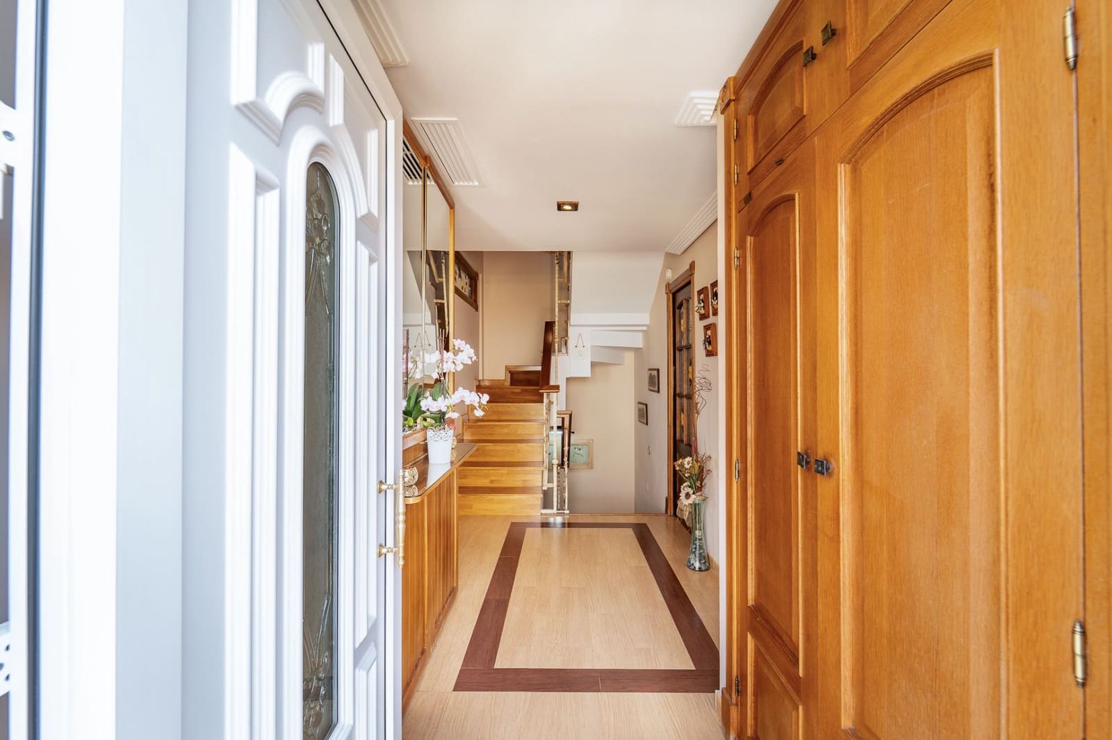 4 bedroom Semi-detached Villa for sale in Malaga city - € 630,000 (Ref: 9928708)