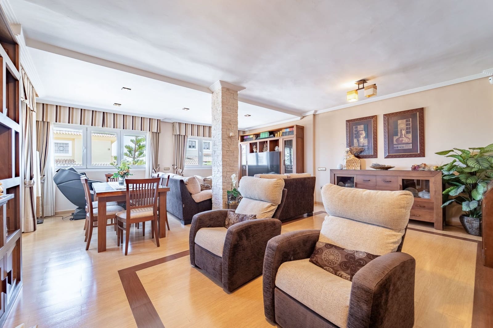 4 bedroom Semi-detached Villa for sale in Malaga city - € 630,000 (Ref: 9928708)