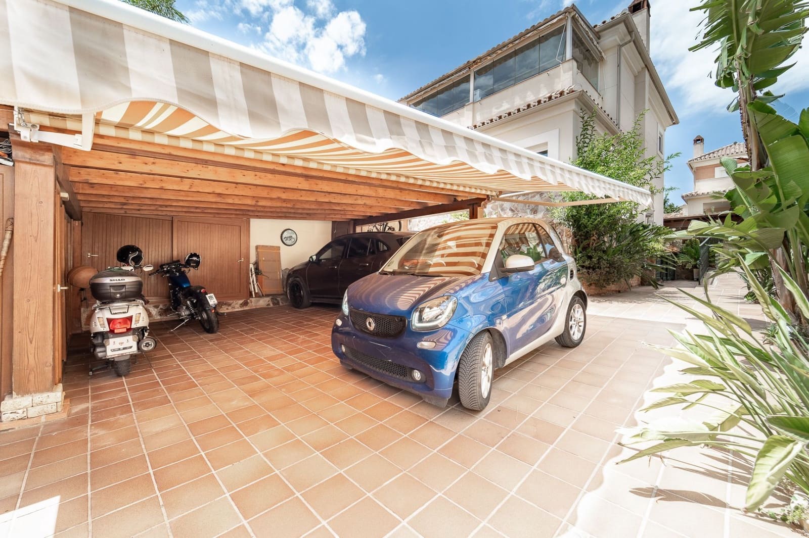 4 bedroom Semi-detached Villa for sale in Malaga city - € 630,000 (Ref: 9928708)