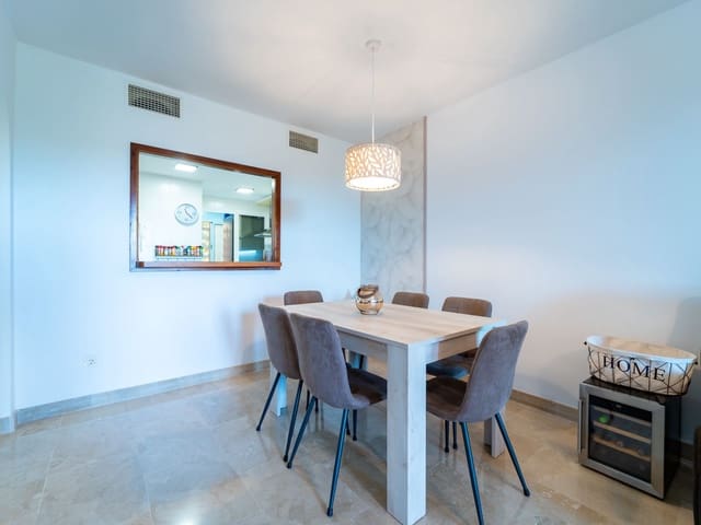2 soverom Leilighet til salgs i Manilva med svømmebasseng garasje - € 299 000 (Ref: 9928709)