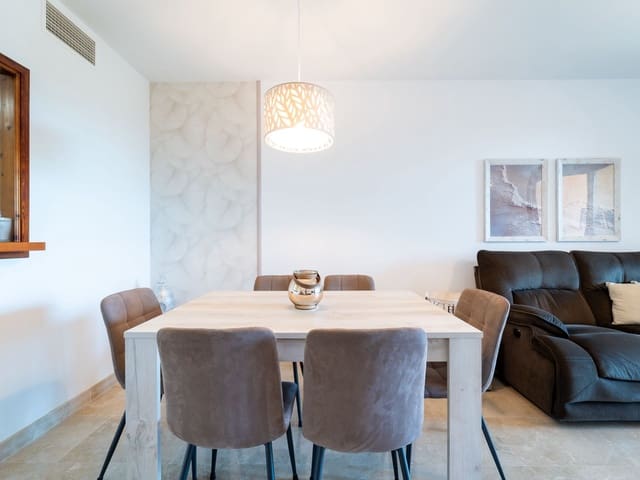 2 soverom Leilighet til salgs i Manilva med svømmebasseng garasje - € 299 000 (Ref: 9928709)