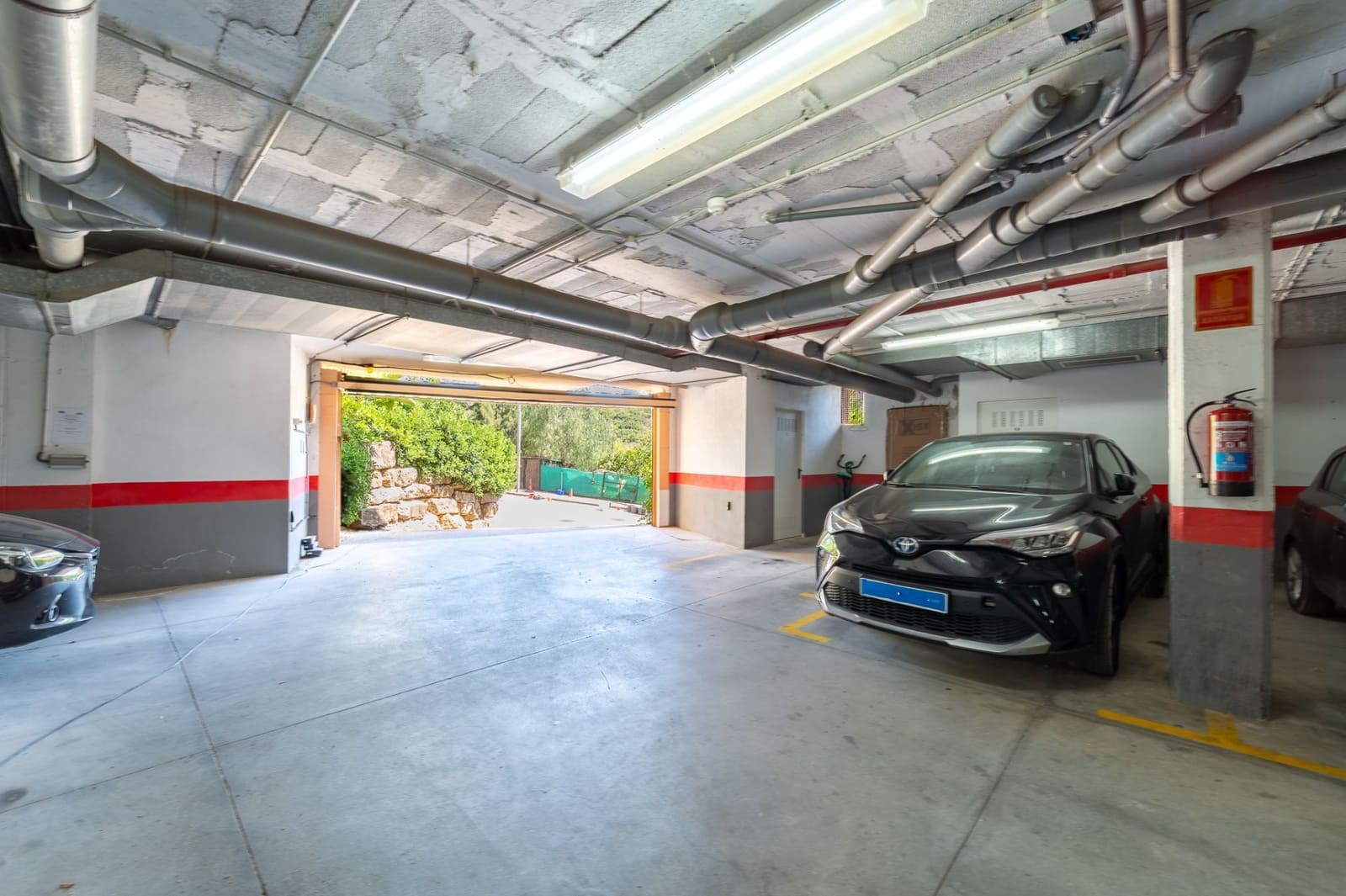 2 makuuhuone Asunto myytävänä paikassa Manilva mukana uima-altaan 
autotalli - 299 000 € (Ref: 9928709)