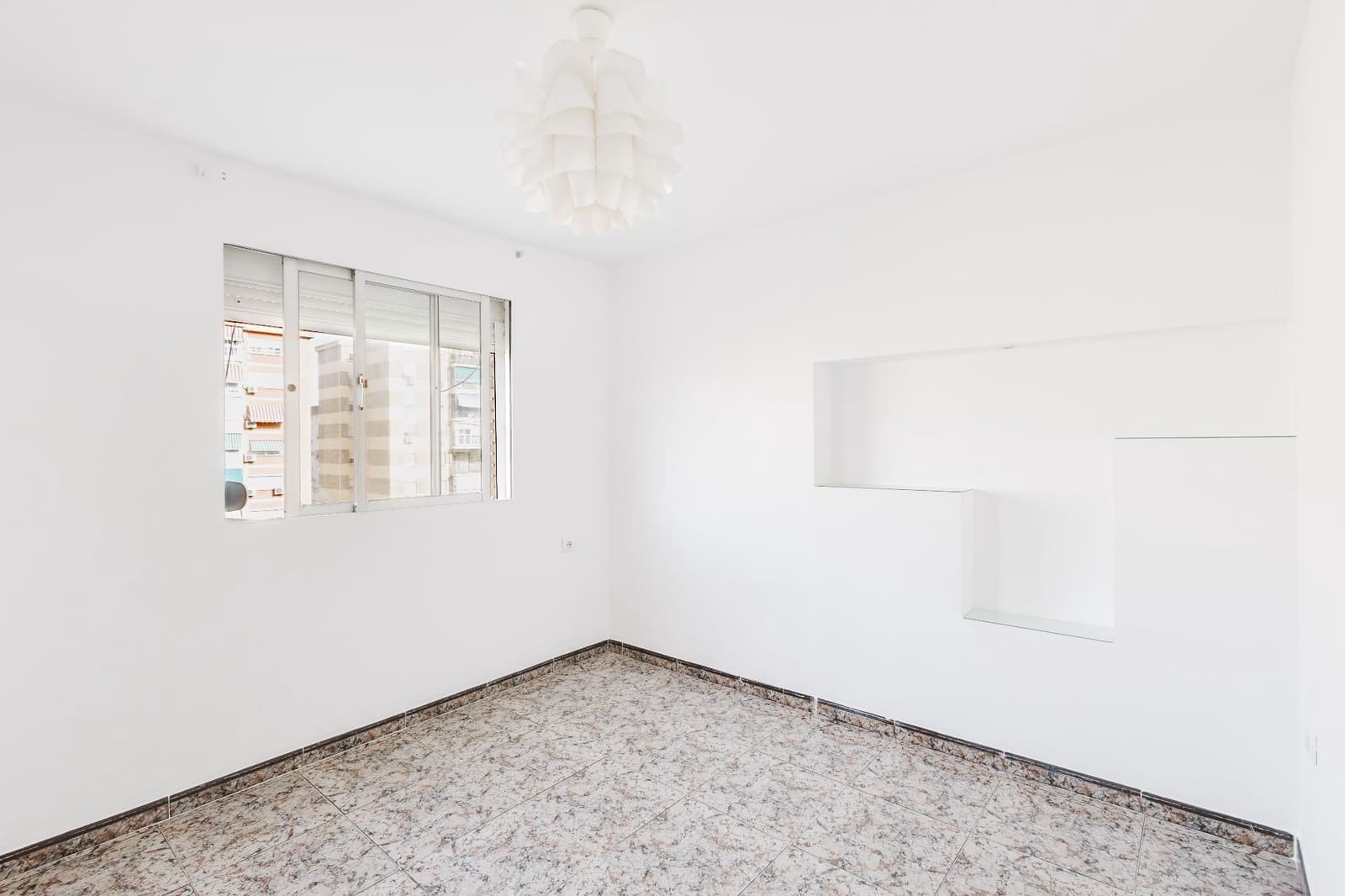 3 sovrum Lägenhet till salu i Malaga stad - 240 000 € (Ref: 9932799)