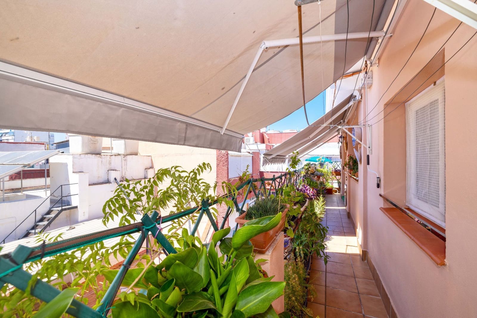 2 soverom Penthouse til salgs i Torremolinos - € 232 000 (Ref: 9932800)