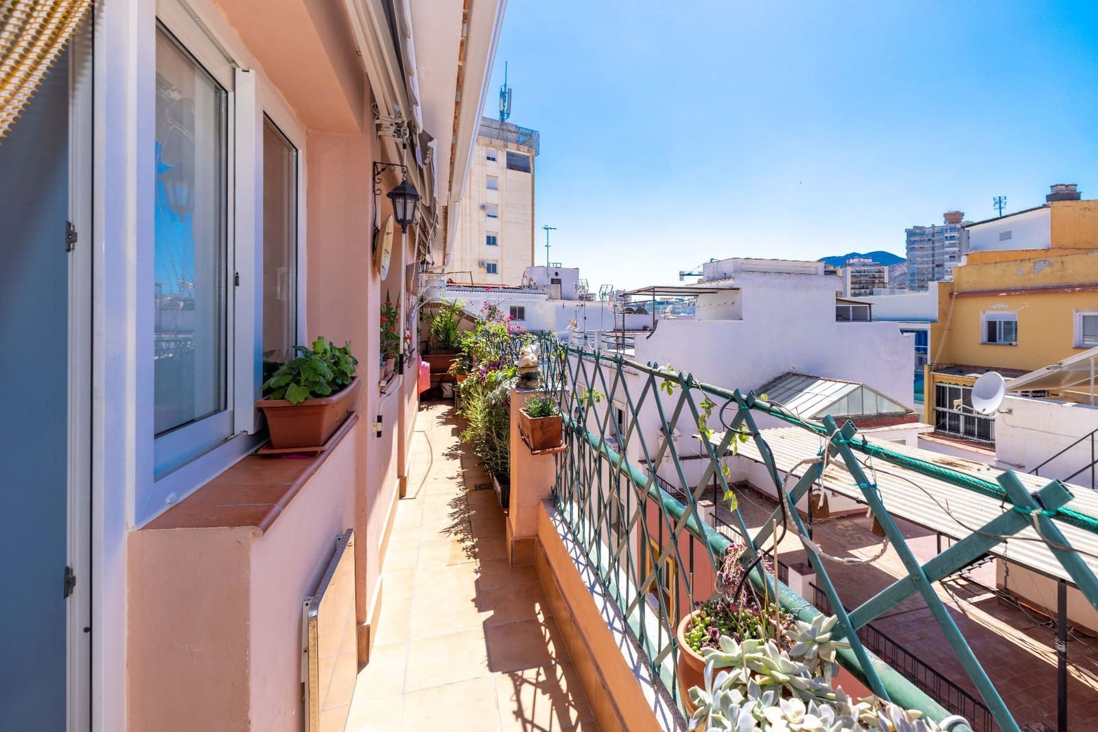 2 soverom Penthouse til salgs i Torremolinos - € 232 000 (Ref: 9932800)