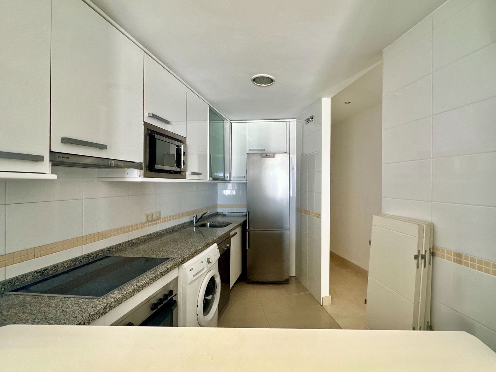 2 bedroom Penthouse for sale in Fuengirola with garage - € 379,000 (Ref: 9935487)