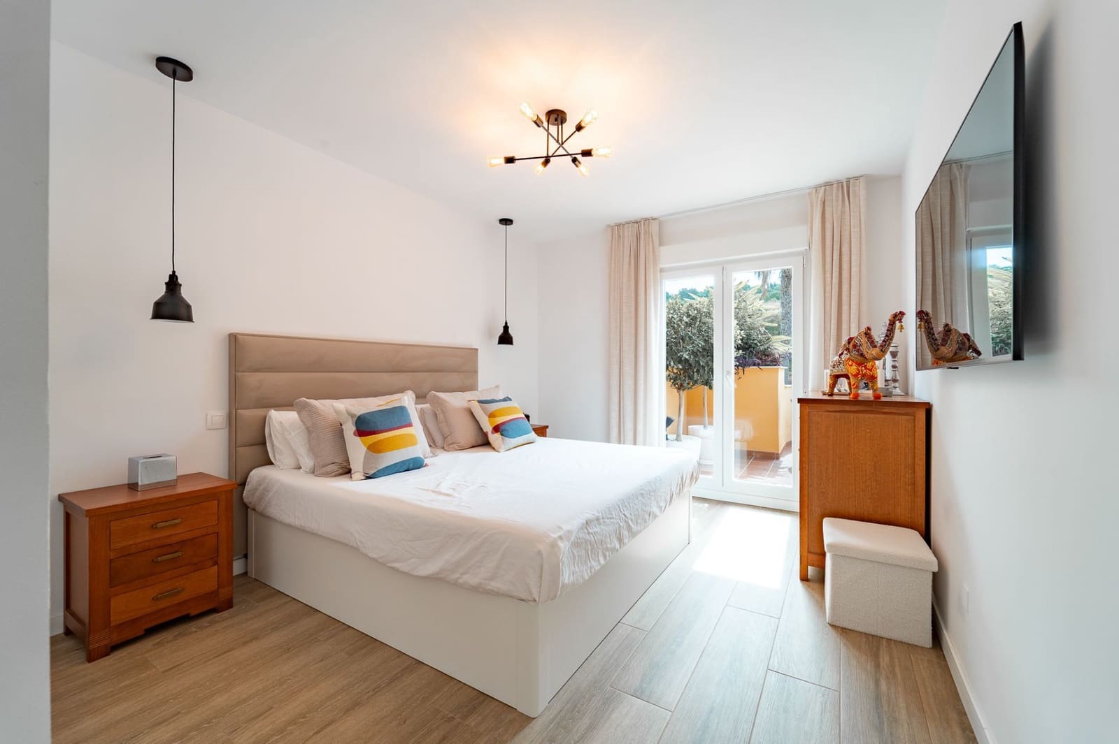Piso de 2 habitaciones en Marbella en venta con piscina garaje - 450.000 € (Ref: 9937473)