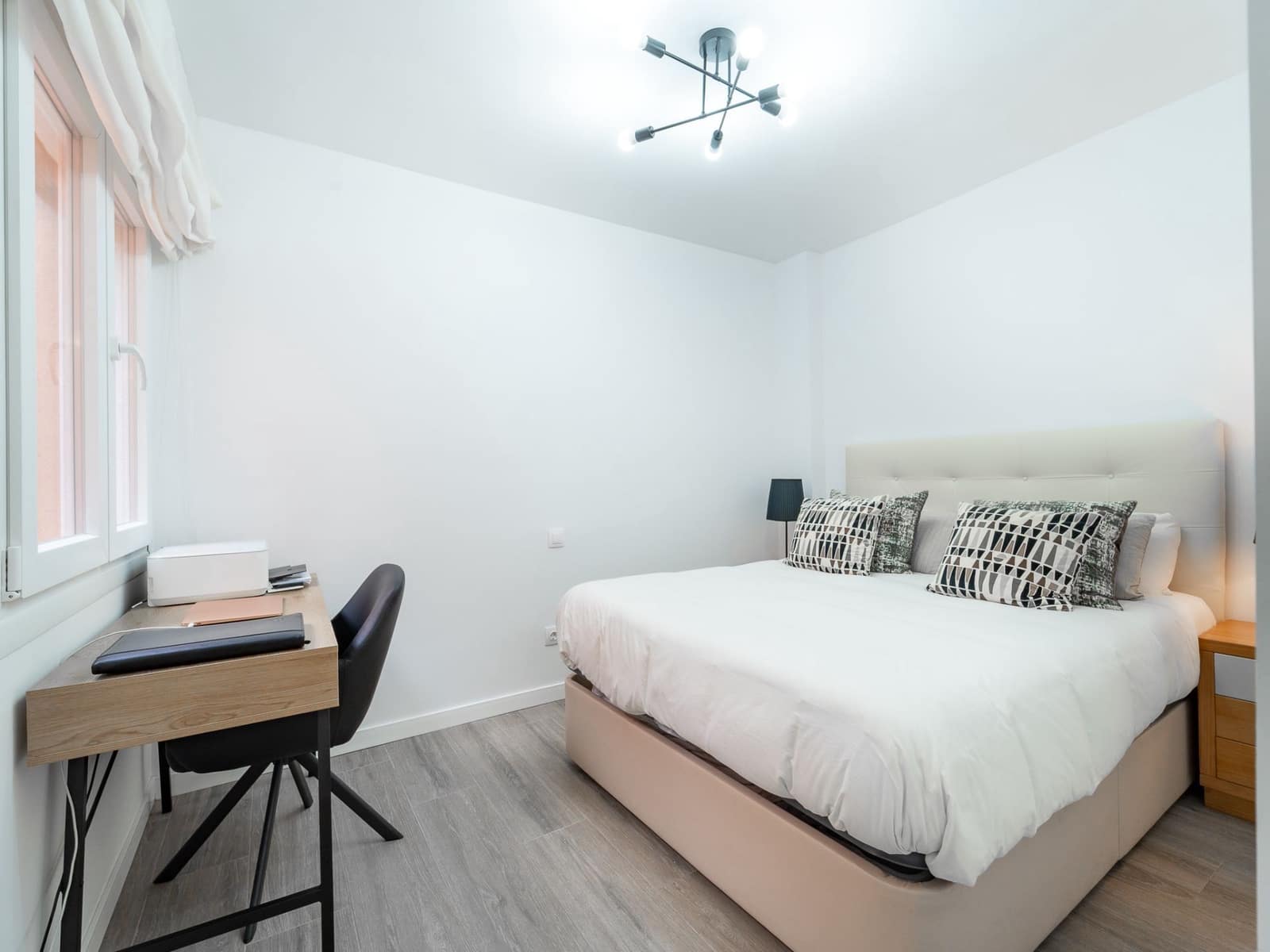 Piso de 2 habitaciones en Marbella en venta con piscina garaje - 450.000 € (Ref: 9937473)