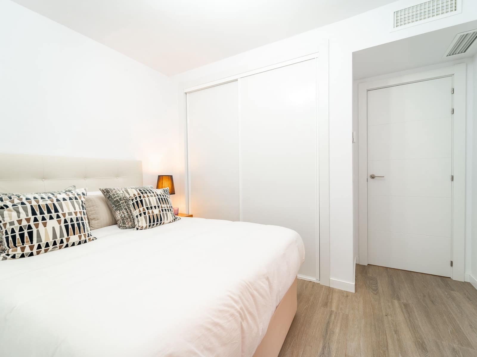 Piso de 2 habitaciones en Marbella en venta con piscina garaje - 450.000 € (Ref: 9937473)