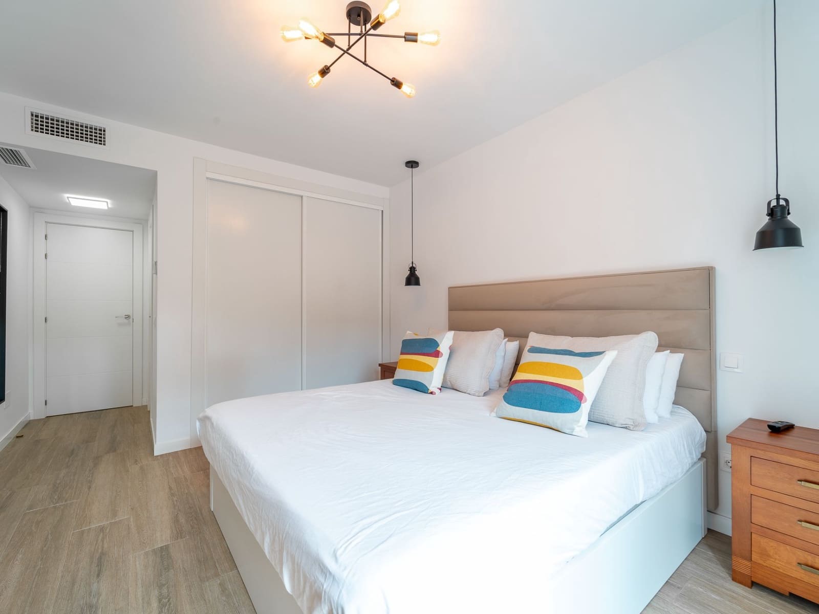 Piso de 2 habitaciones en Marbella en venta con piscina garaje - 450.000 € (Ref: 9937473)