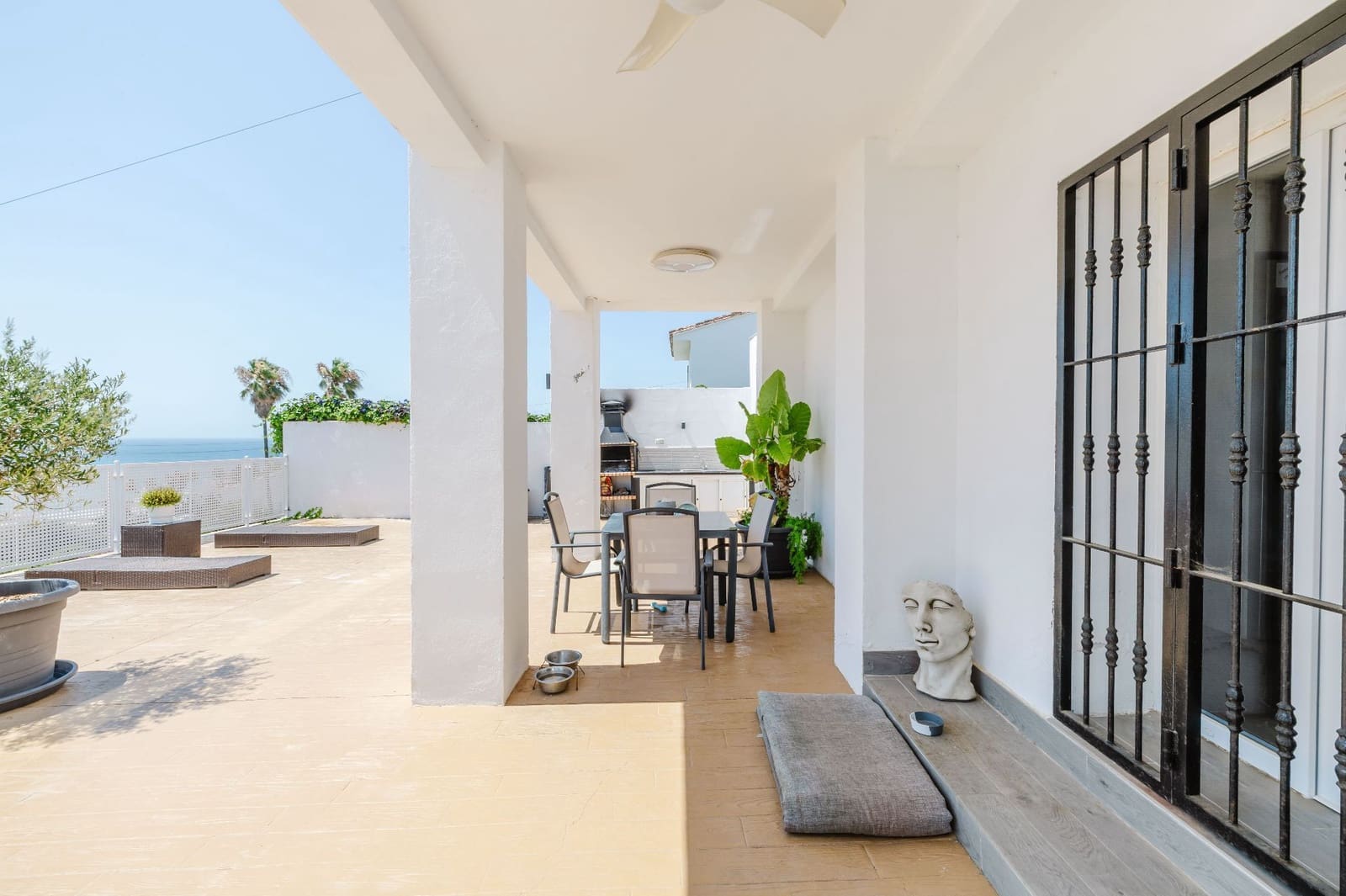 4 soverom Kjedet enebolig til salgs i Estepona med svømmebasseng - € 749 000 (Ref: 9937475)