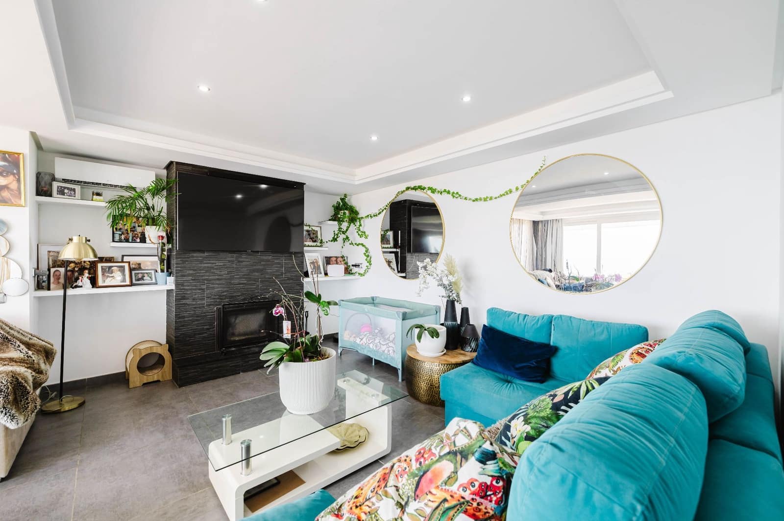 4 soverom Kjedet enebolig til salgs i Estepona med svømmebasseng - € 749 000 (Ref: 9937475)