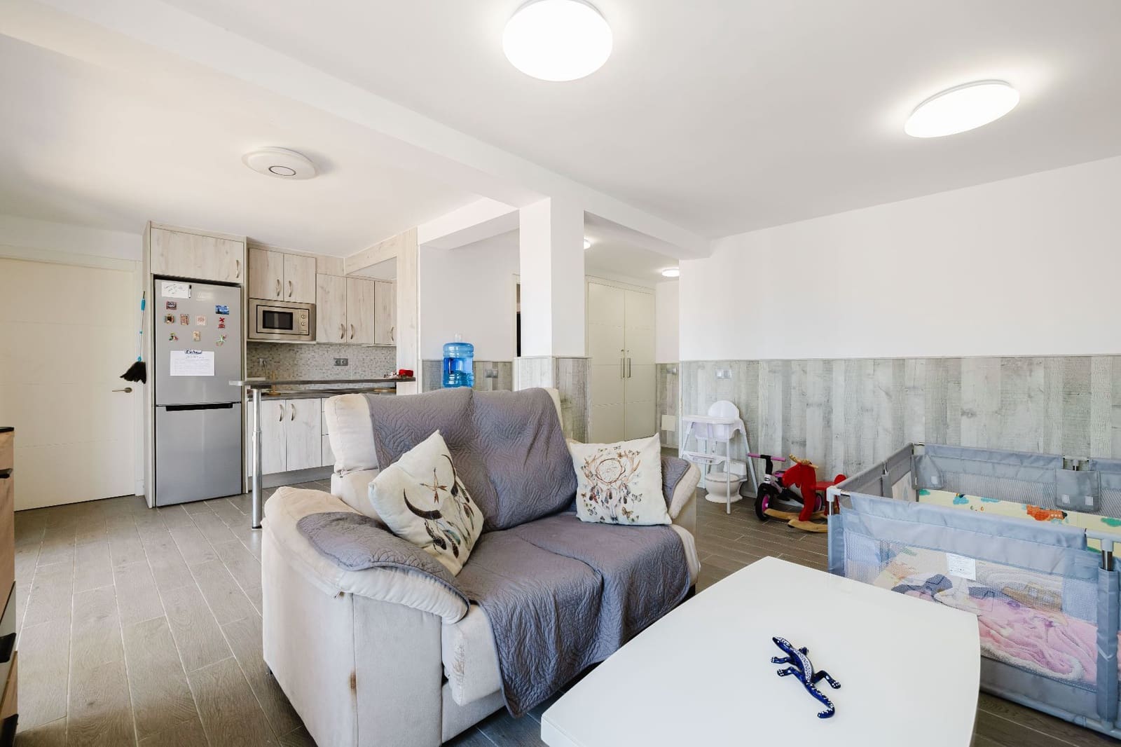 4 soverom Kjedet enebolig til salgs i Estepona med svømmebasseng - € 749 000 (Ref: 9937475)