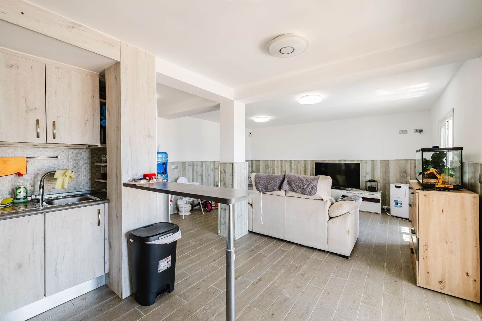 4 soverom Kjedet enebolig til salgs i Estepona med svømmebasseng - € 749 000 (Ref: 9937475)