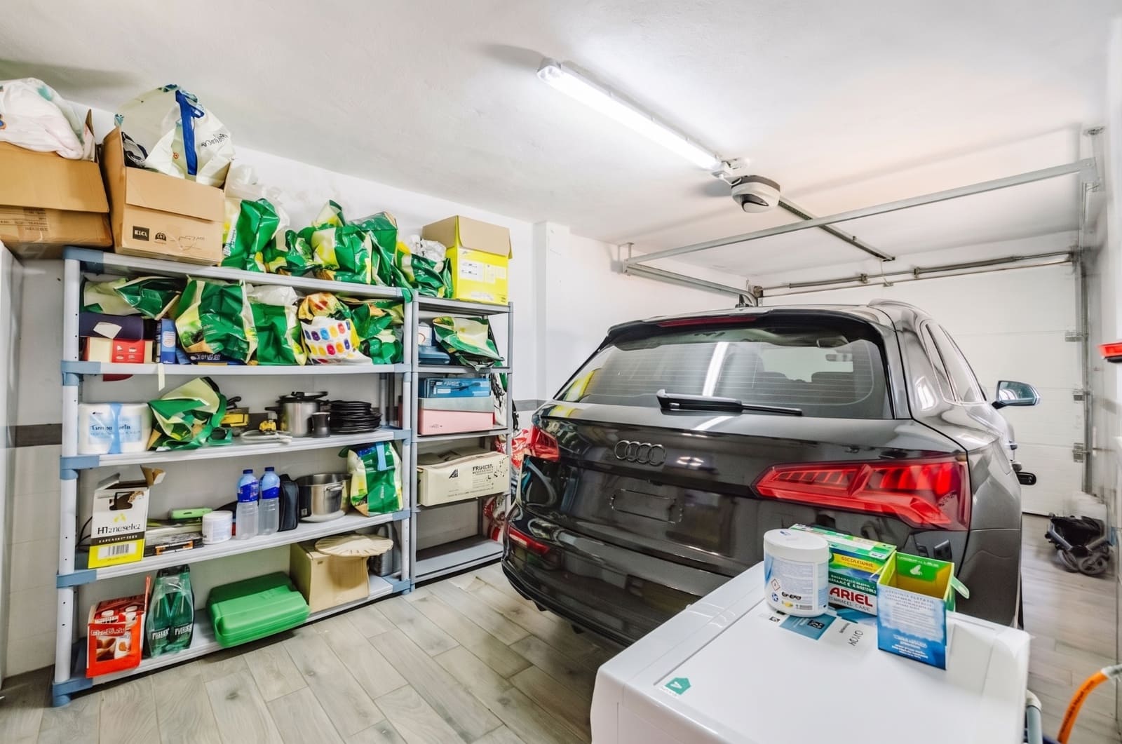 4 soverom Kjedet enebolig til salgs i Estepona med svømmebasseng - € 749 000 (Ref: 9937475)