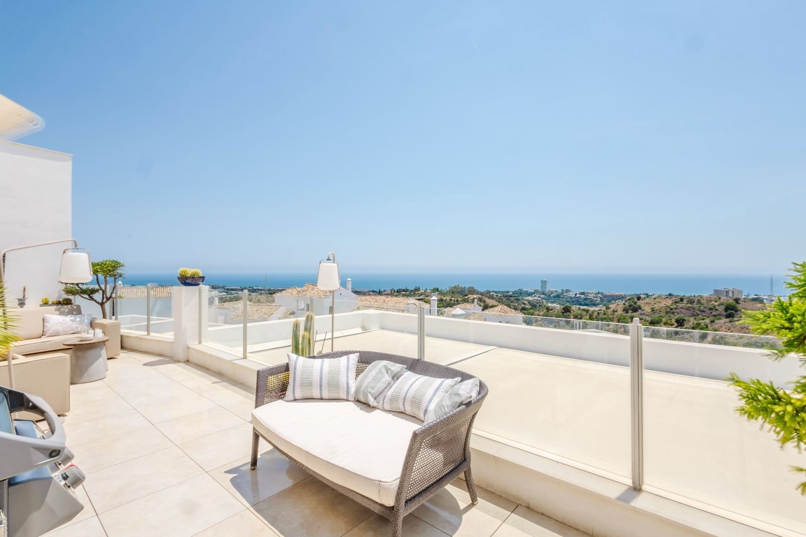 3 soverom Penthouse til salgs i Marbella med svømmebasseng garasje - € 890 000 (Ref: 9937476)