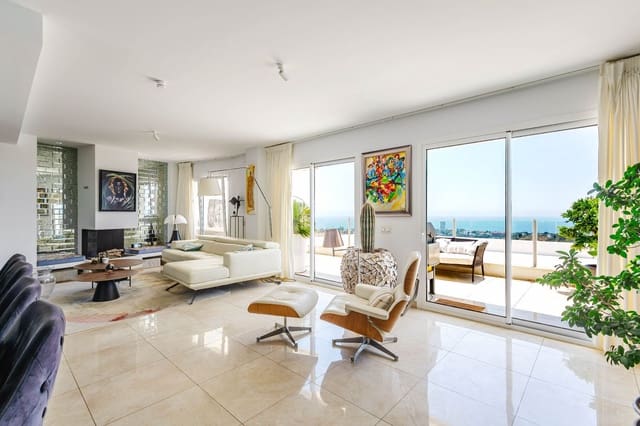 3 soverom Penthouse til salgs i Marbella med svømmebasseng garasje - € 890 000 (Ref: 9937476)