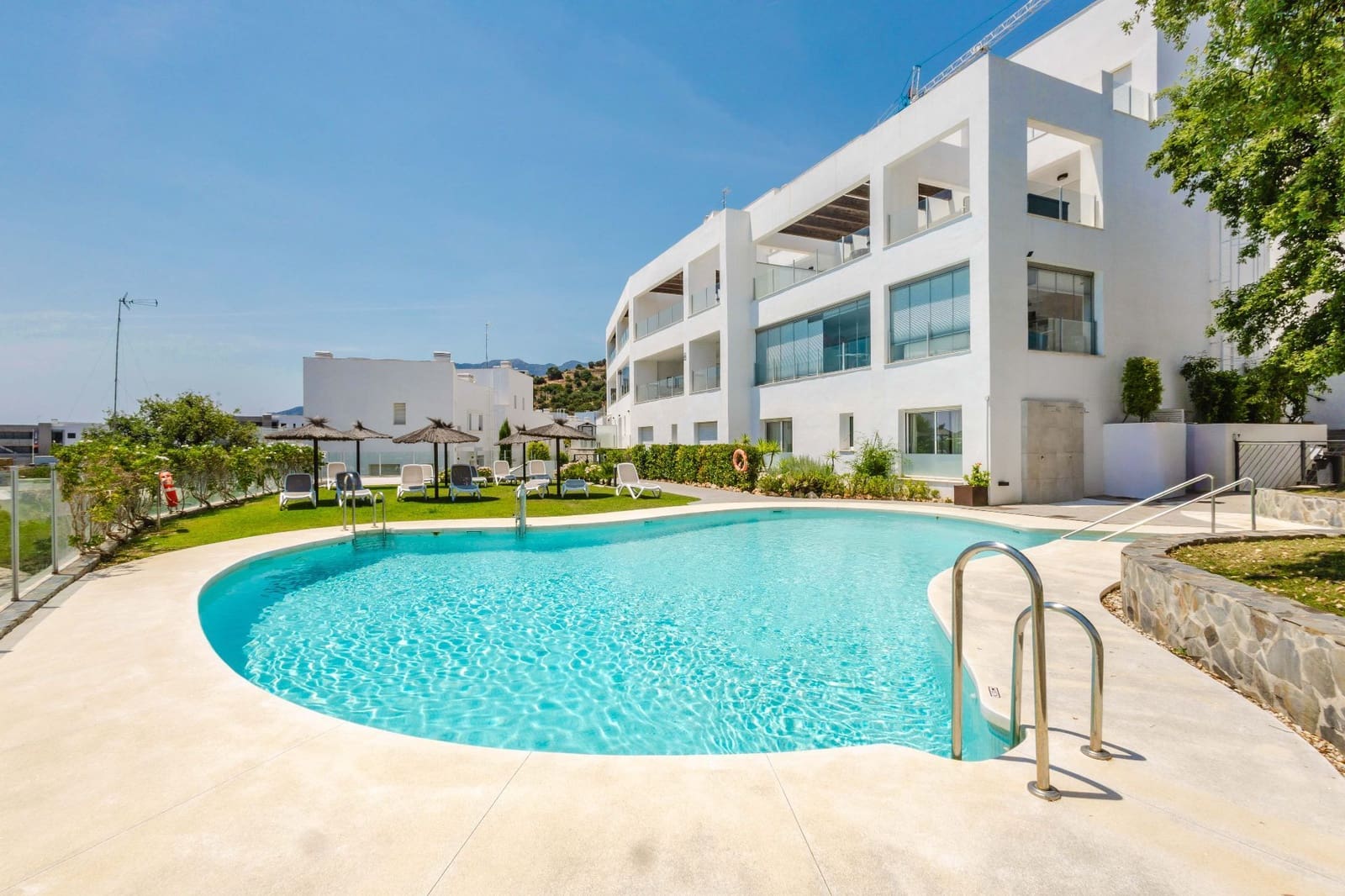 3 soverom Penthouse til salgs i Marbella med svømmebasseng garasje - € 890 000 (Ref: 9937476)