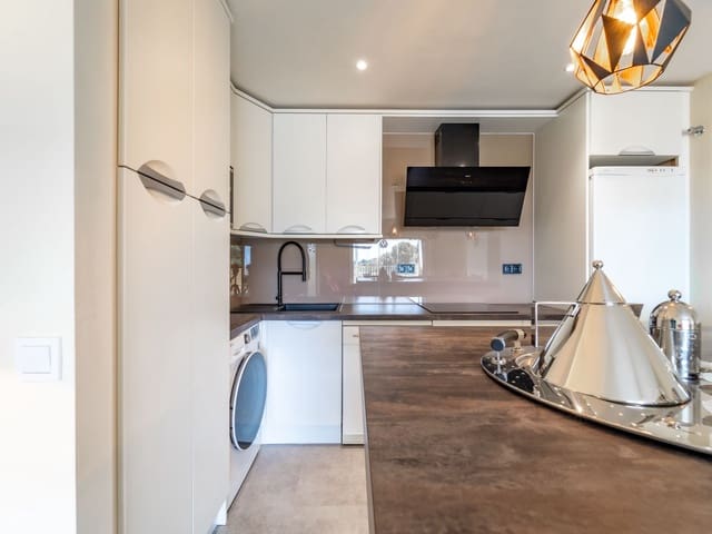 2 soverom Leilighet til salgs i Alhaurín el Grande med svømmebasseng garasje - € 340 000 (Ref: 9937477)