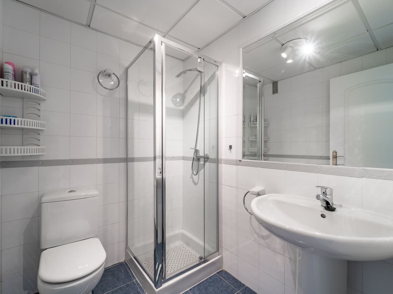 2 soverom Leilighet til salgs i Alhaurin el Grande med svømmebasseng garasje - € 340 000 (Ref: 9937477)