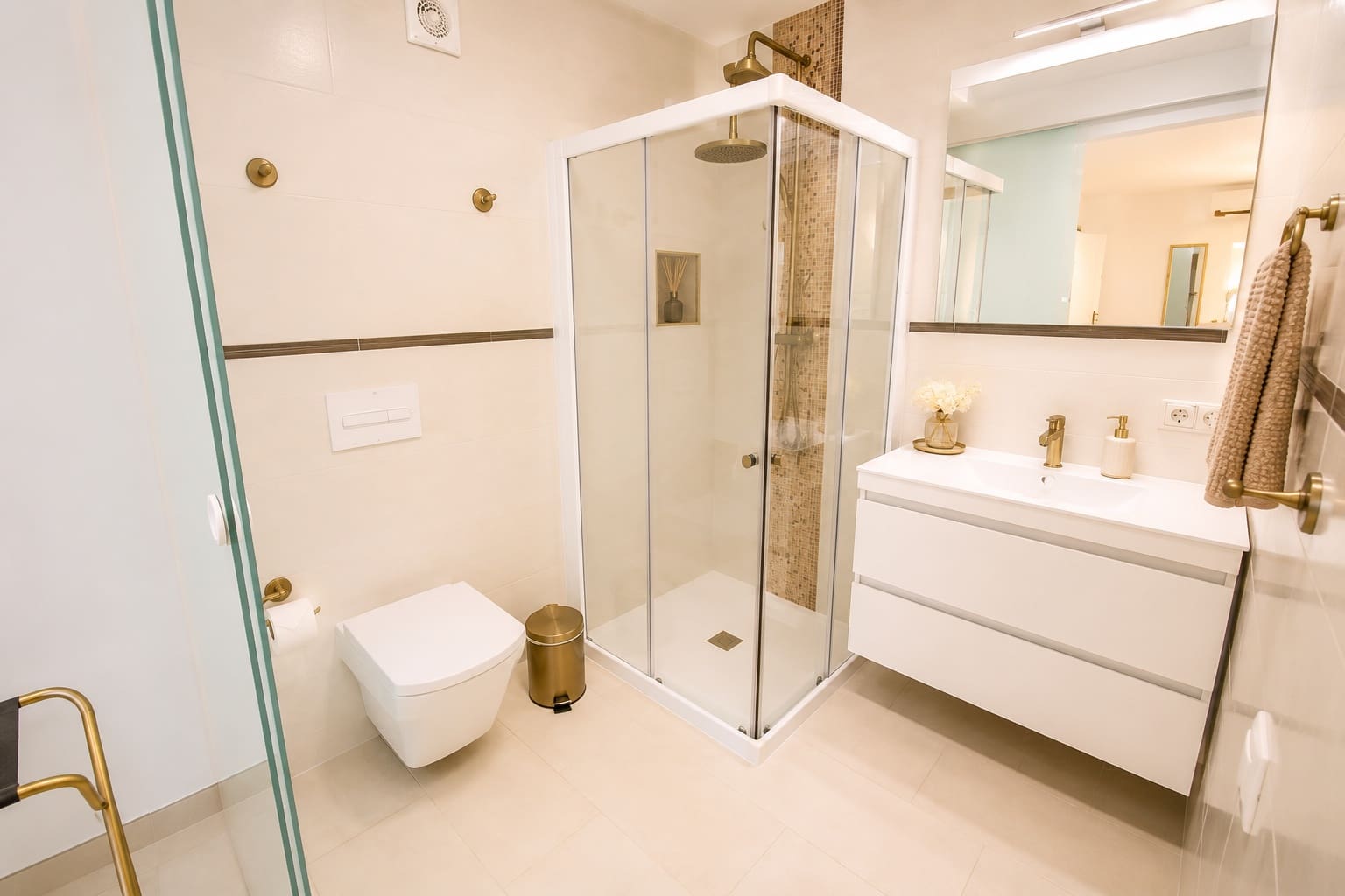 Chalet de 4 habitaciones en Benalmádena en venta con piscina - 1.100.000 € (Ref: 9939319)