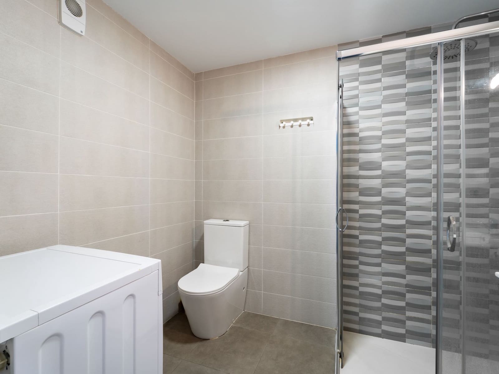 1 slaapkamer Flat te koop in Torremolinos met zwembad garage - € 192.000 (Ref: 9939321)