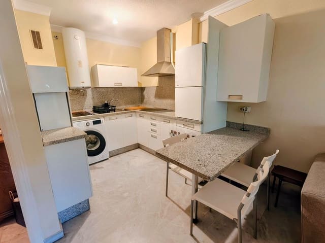 Leilighet til salgs i Torremolinos med svømmebasseng - € 276 000 (Ref: 9946954)