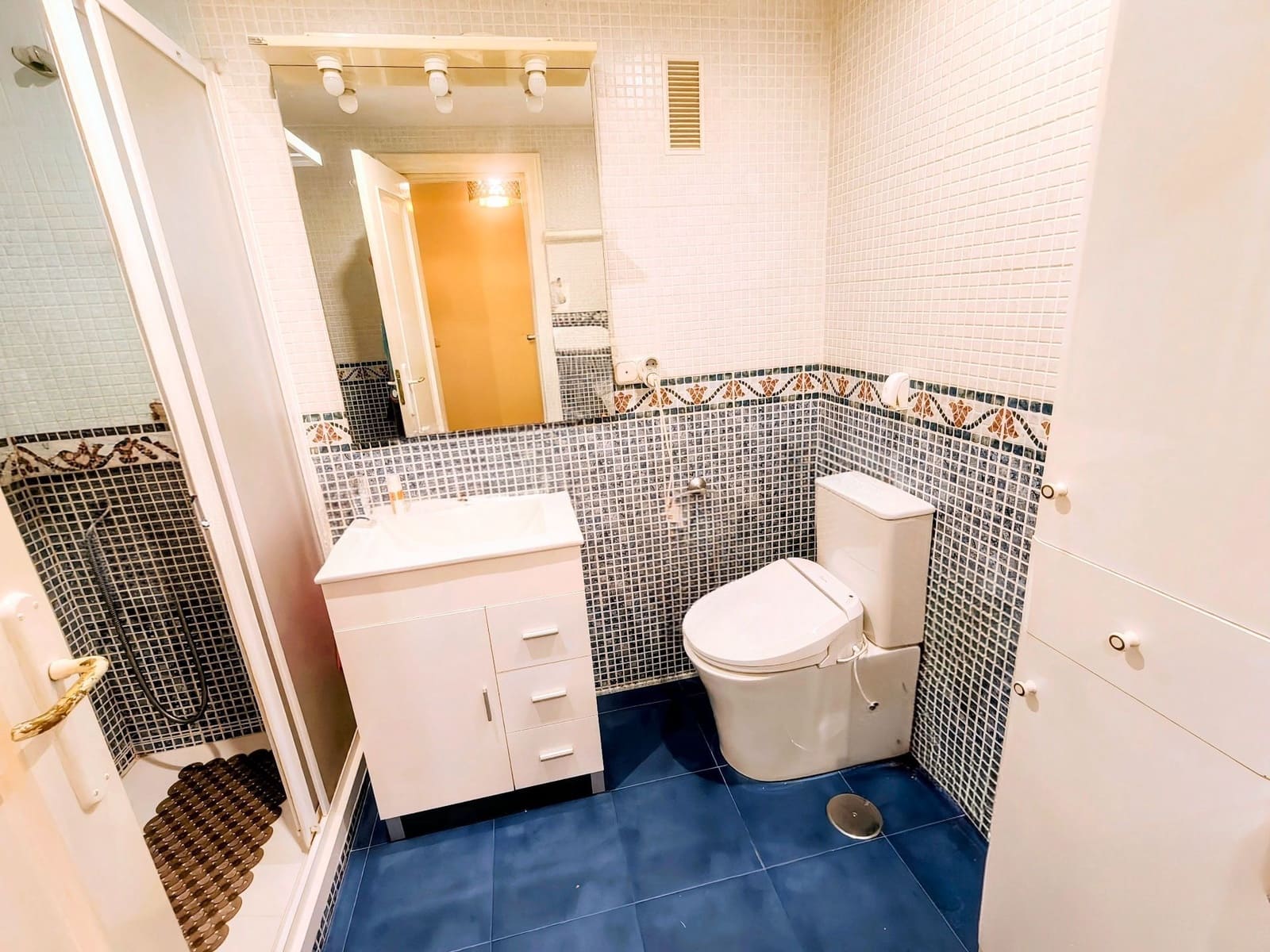 Leilighet til salgs i Torremolinos med svømmebasseng - € 276 000 (Ref: 9946954)