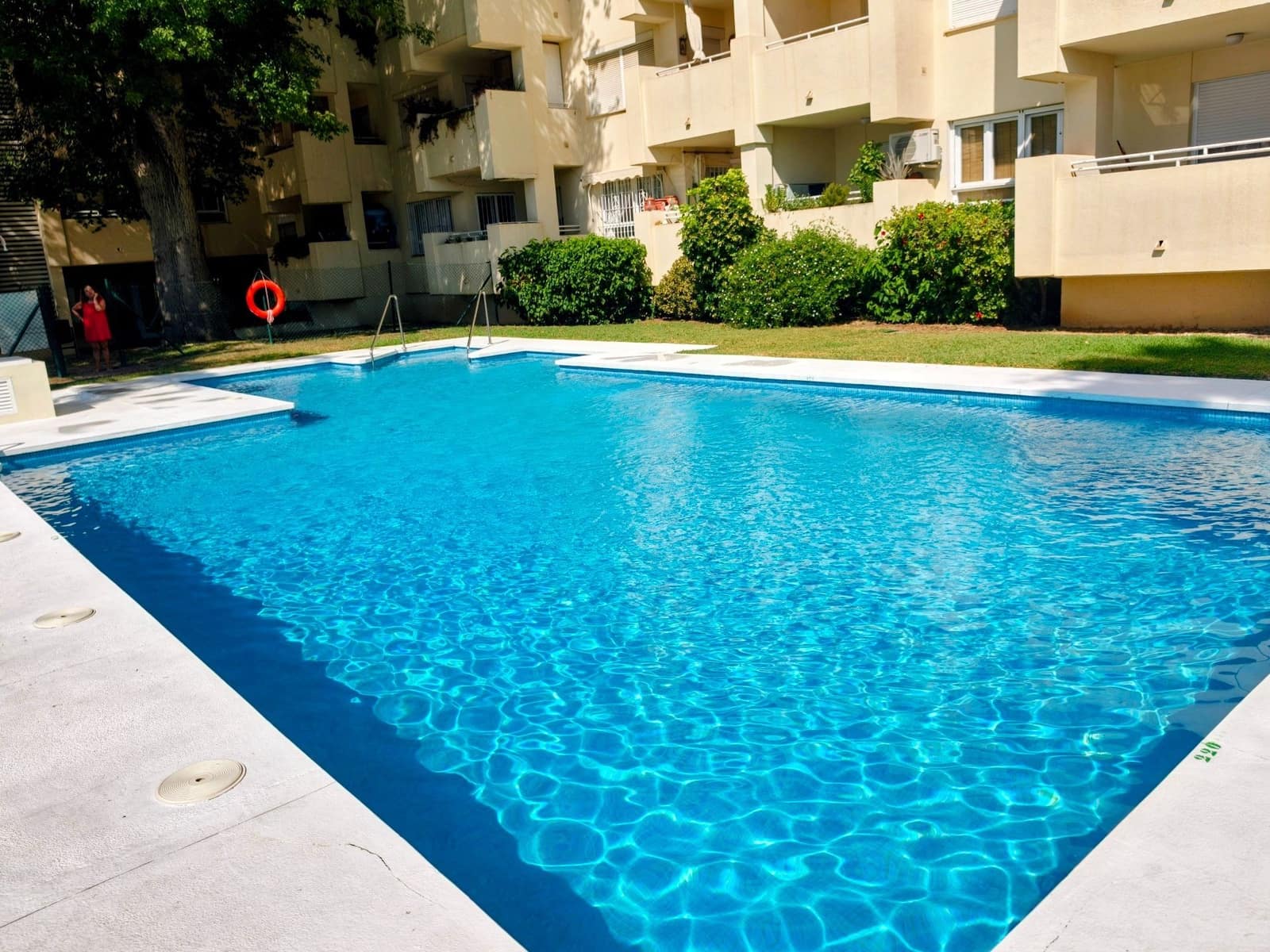 Leilighet til salgs i Torremolinos med svømmebasseng - € 276 000 (Ref: 9946954)