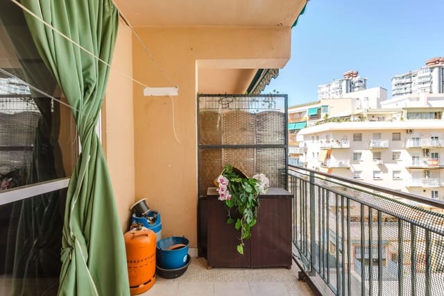 3 soveværelse Lejlighed til salg i Torremolinos - € 245.000 (Ref: 9949126)