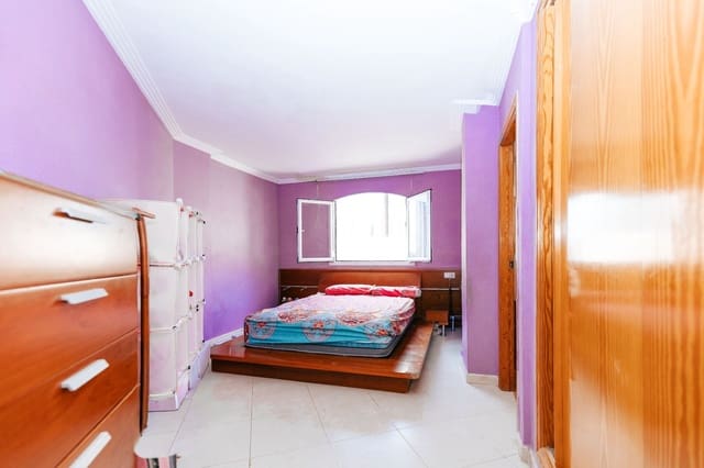 Piso de 3 habitaciones en Ibiza / Eivissa ciudad en venta con garaje - 585.000 € (Ref: 9949127)