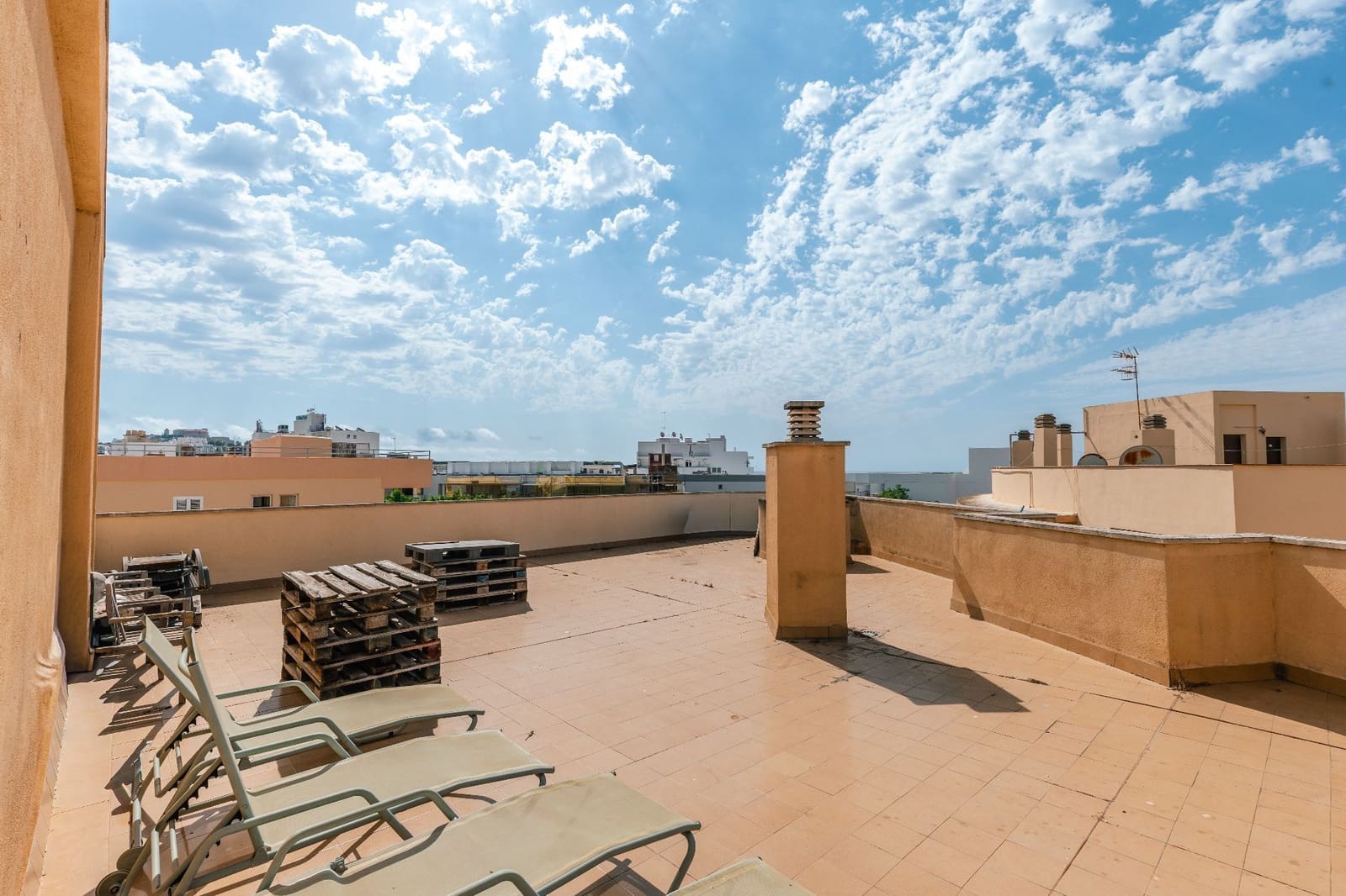 3 bedroom Flat for sale in Ibiza / Eivissa town with garage - € 585,000 (Ref: 9949127)
