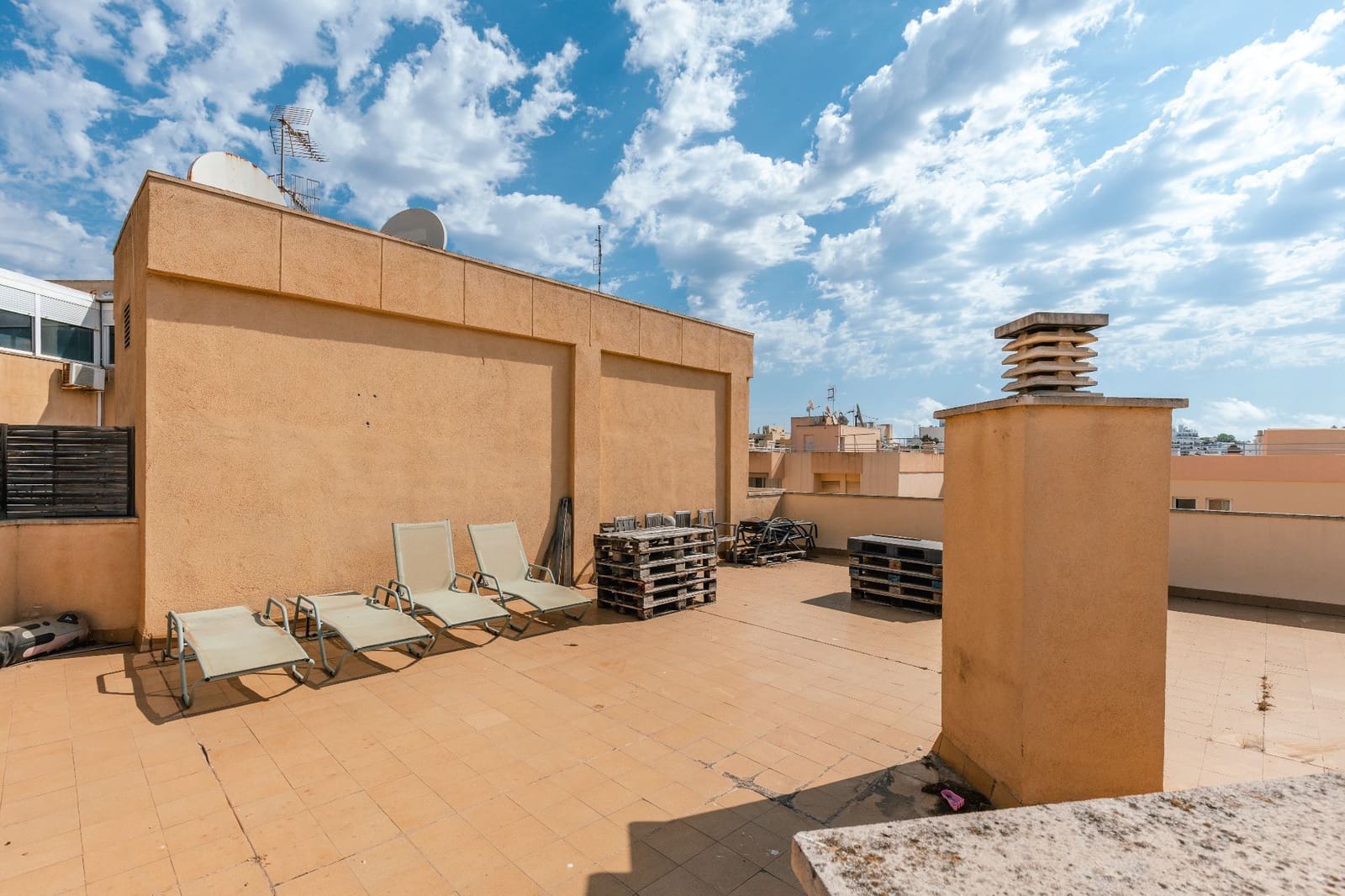 3 bedroom Flat for sale in Ibiza / Eivissa town with garage - € 585,000 (Ref: 9949127)
