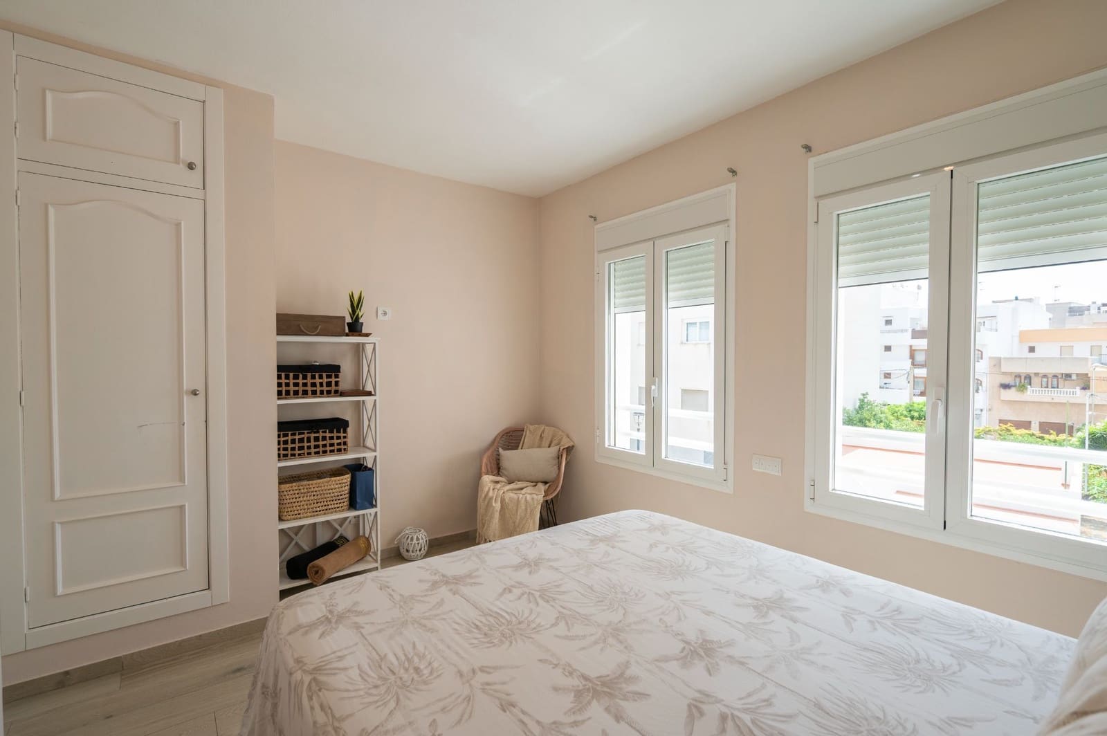 3 bedroom Flat for sale in Santa Eulalia / Santa Eularia - € 695,000 (Ref: 9956741)
