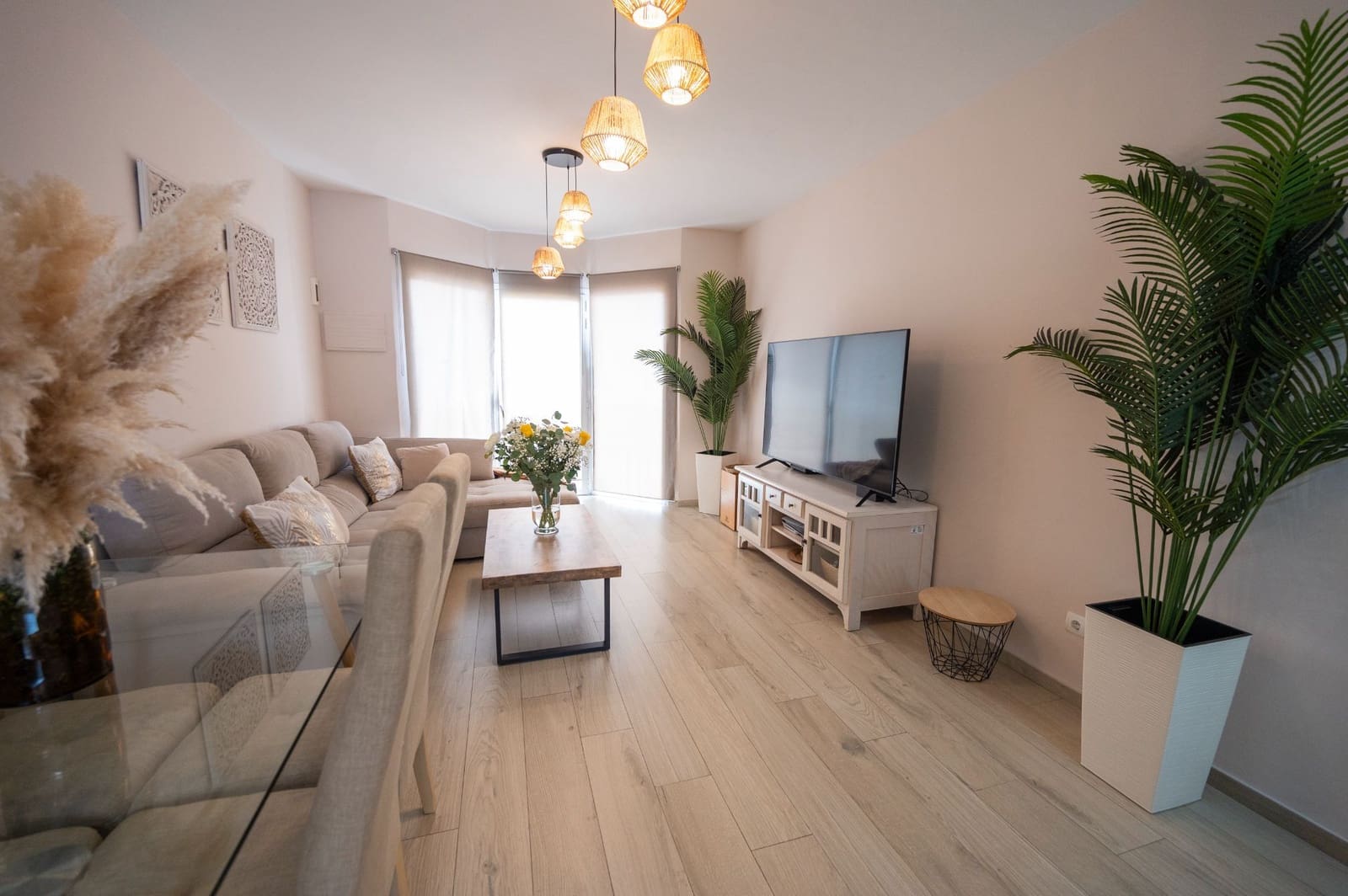3 bedroom Flat for sale in Santa Eulalia / Santa Eularia - € 695,000 (Ref: 9956741)