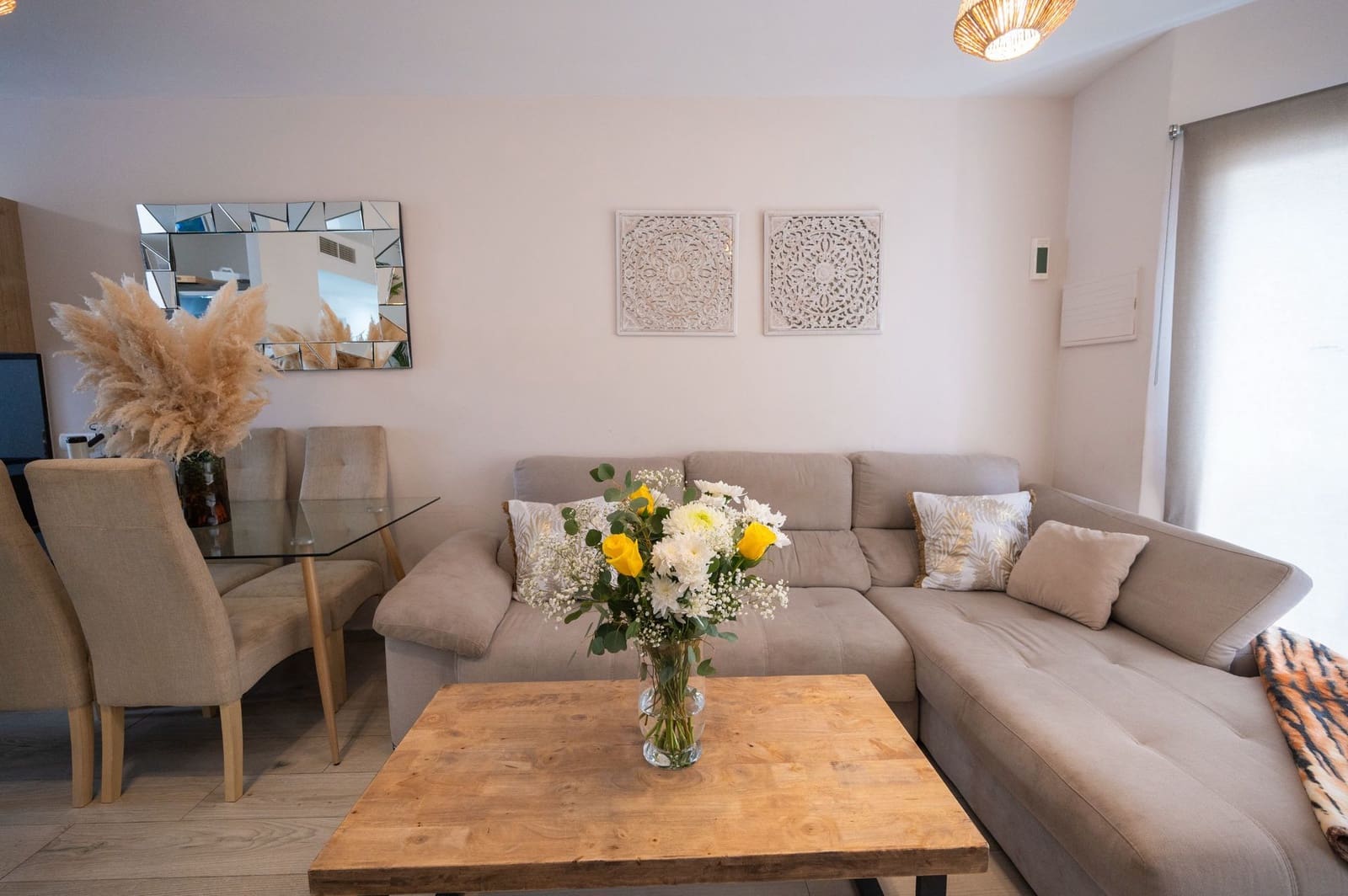 3 bedroom Flat for sale in Santa Eulalia / Santa Eularia - € 695,000 (Ref: 9956741)