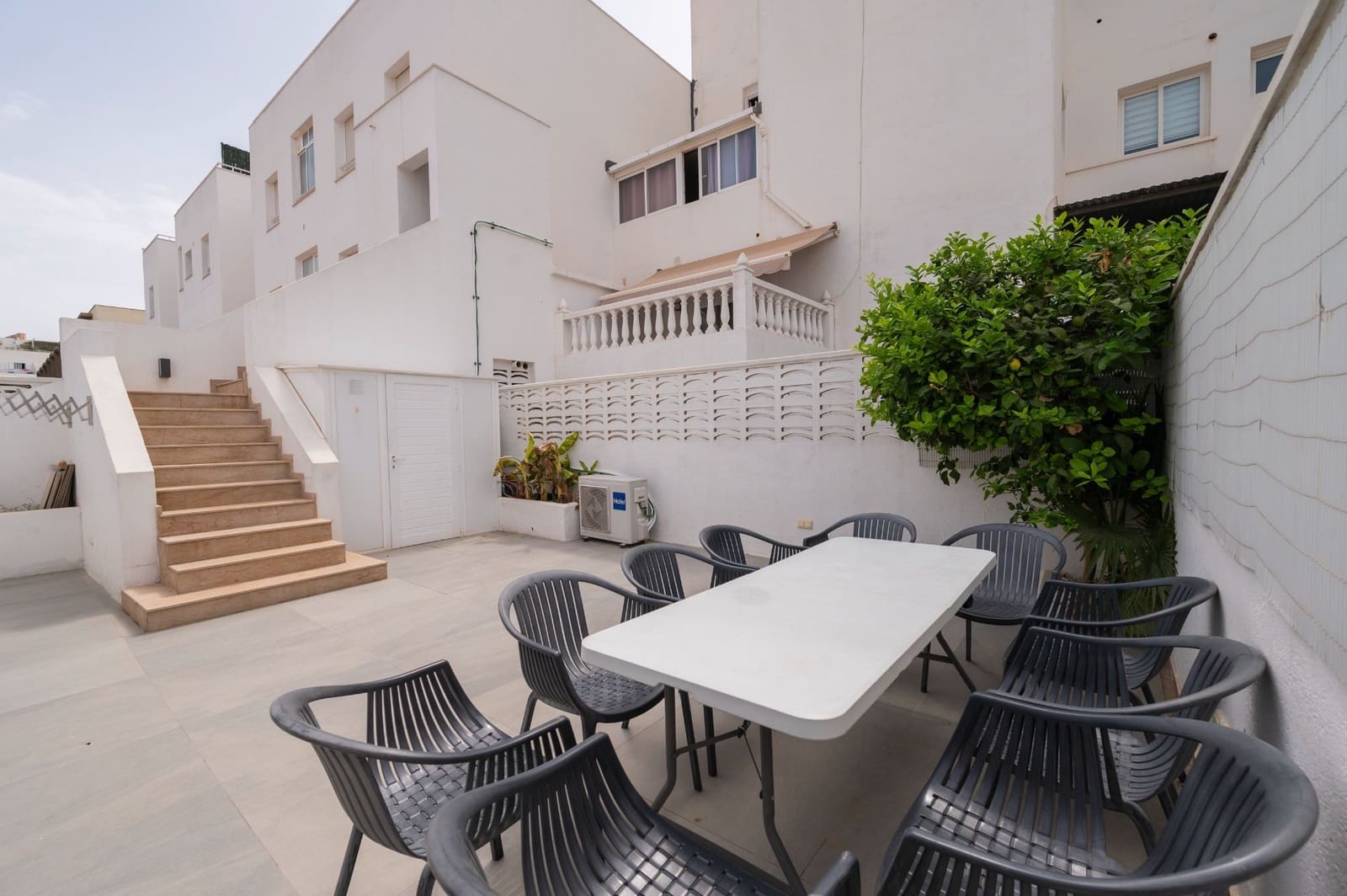 3 bedroom Flat for sale in Santa Eulalia / Santa Eularia - € 695,000 (Ref: 9956741)