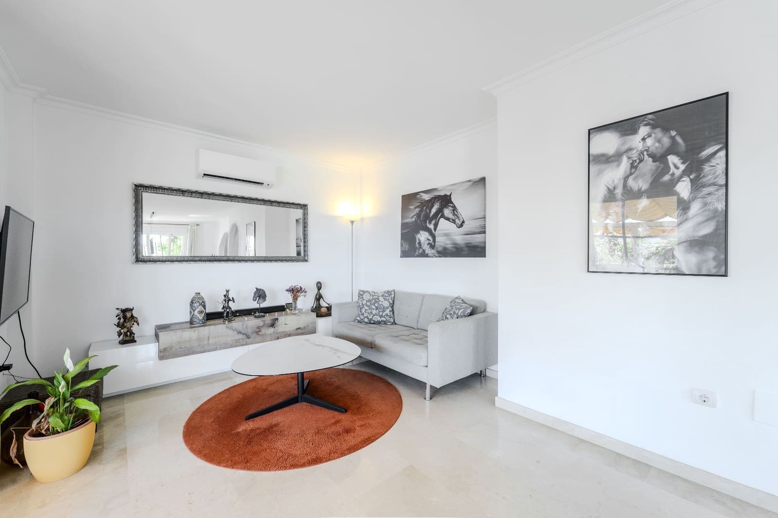 4 bedroom Villa for sale in Velez-Malaga with pool garage - € 669,000 (Ref: 9956742)