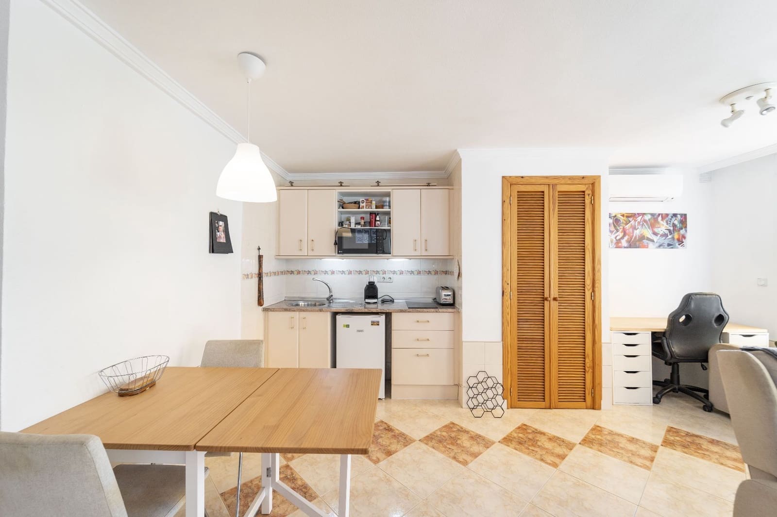 4 bedroom Villa for sale in Velez-Malaga with pool garage - € 669,000 (Ref: 9956742)
