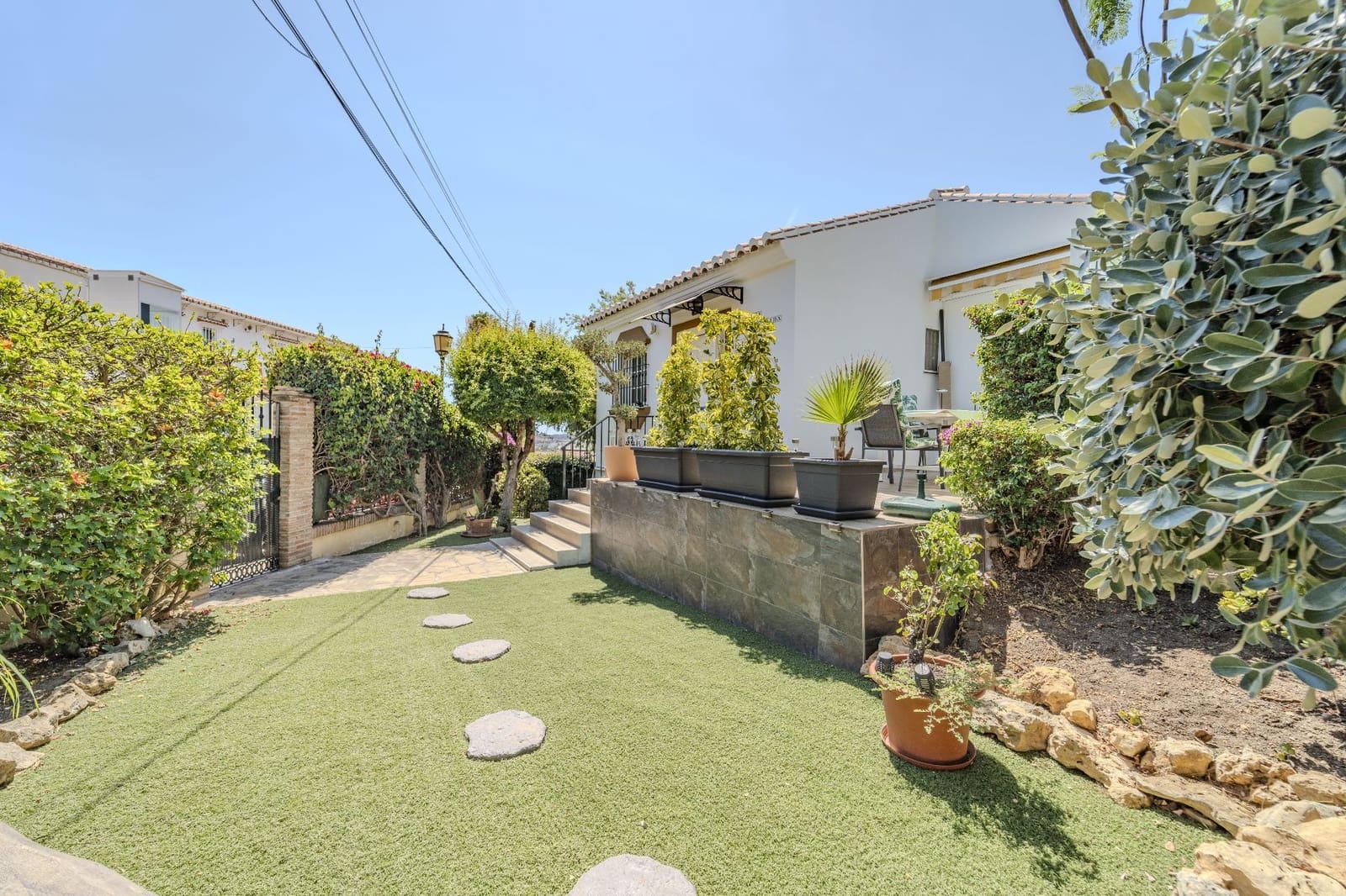 4 bedroom Villa for sale in Velez-Malaga with pool garage - € 669,000 (Ref: 9956742)