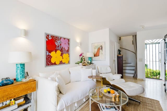 1 soverom Kjedet enebolig til salgs i Mijas med svømmebasseng - € 359 000 (Ref: 9956745)