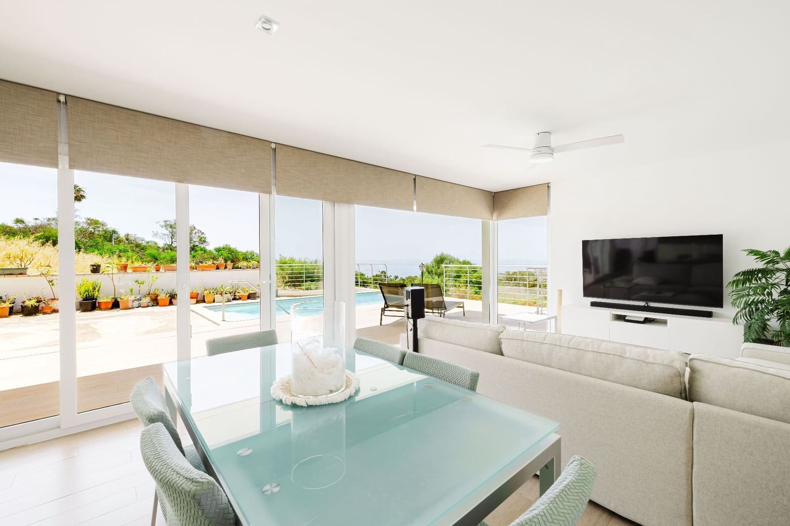 3 bedroom Villa for sale in San Roque with pool garage - € 640,000 (Ref: 9959116)