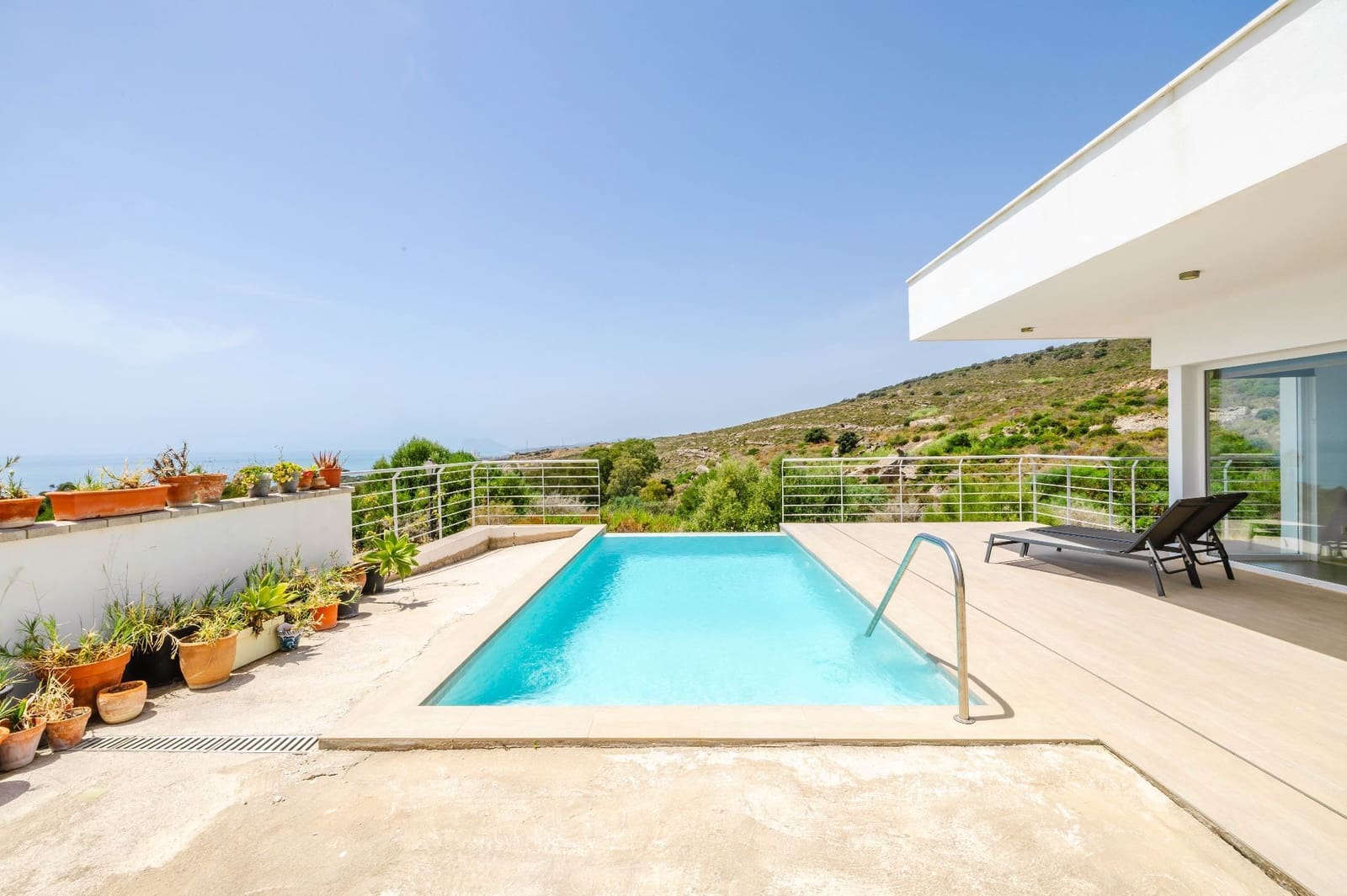 3 bedroom Villa for sale in San Roque with pool garage - € 640,000 (Ref: 9959116)